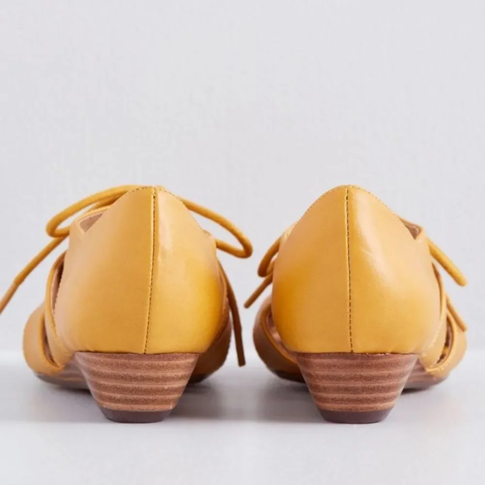 ModCloth Exquisite Interlocking Mustard Sandals - Picture 4 of 8